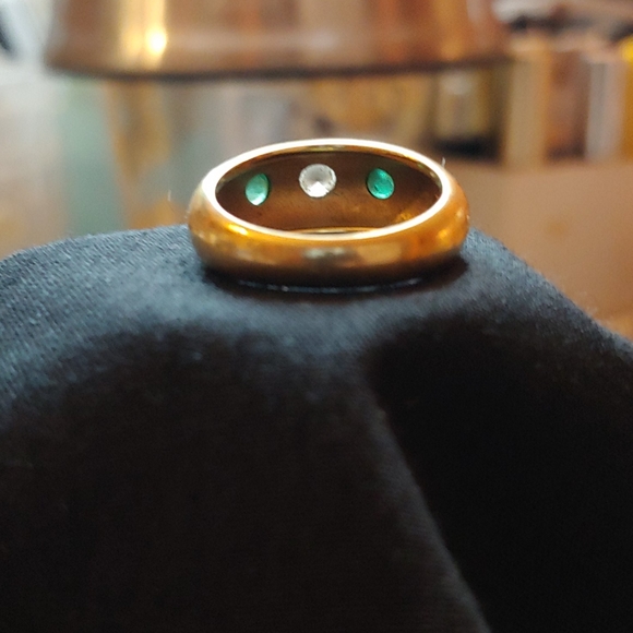 Ring - Picture 2 of 8
